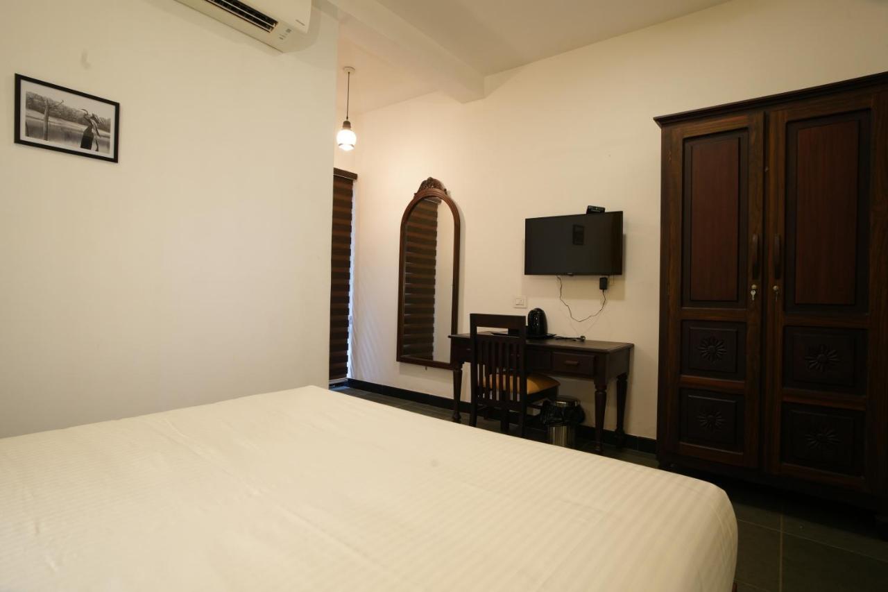 The Sunset Bay Hotel Fort Kochi Luaran gambar
