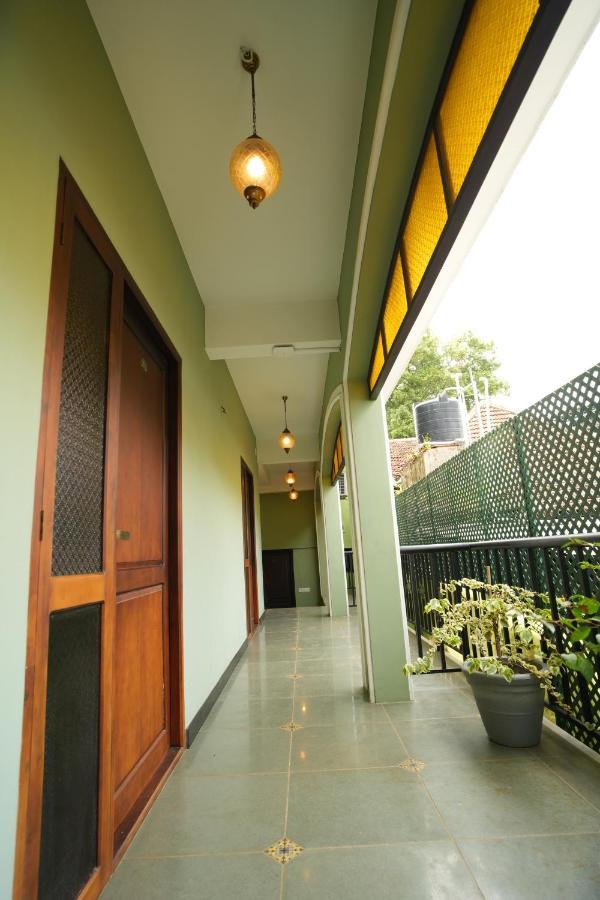 The Sunset Bay Hotel Fort Kochi Luaran gambar